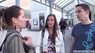 Amatőr tini pár pénzért hancúrozik
