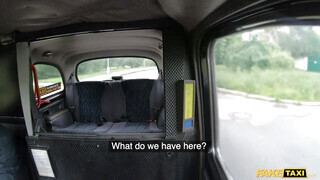 Fake Taxi - Zsenge bige jól leszopja a taxist