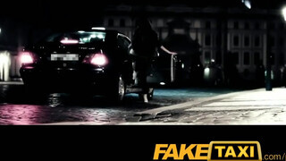 FakeTaxi - Jasmine Jae szereti a durva bájdorongot