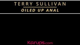 Terry Sullivan hátsó lyukba kurelva