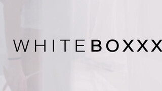 WHITEBOXXX - Nelly Kent és Alissia édeshármasban kefélnek