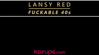 Lansy Red a bájos 40 éves milf